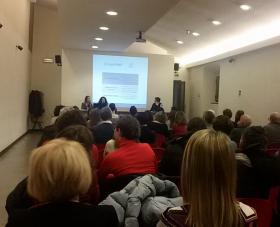 a me gli occhi